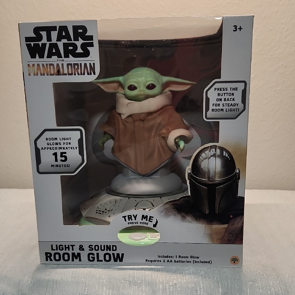 Star Wars The MANDALORIAN GREEN AND  BROWN ROOM  GLOW